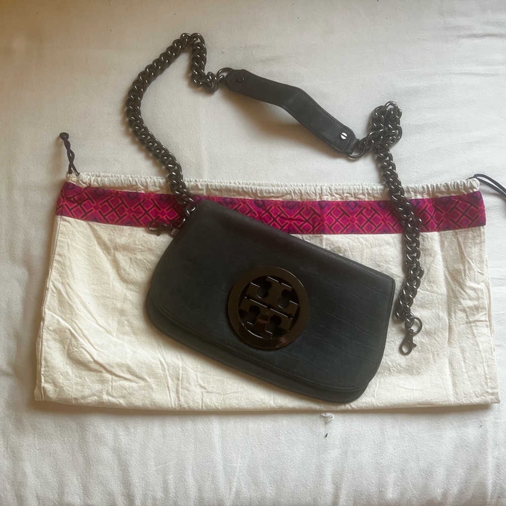 Tory Burch Reva mini cross body Pewter 🖤